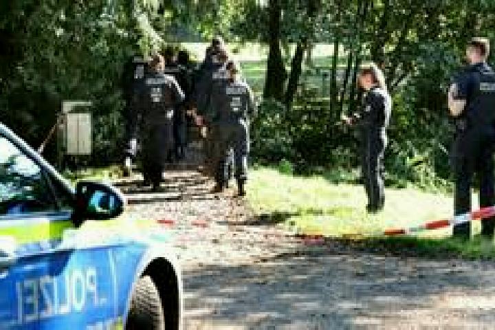 escort Nottensdorf