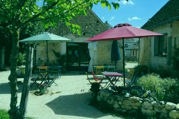 escort Nouans-les-Fontaines