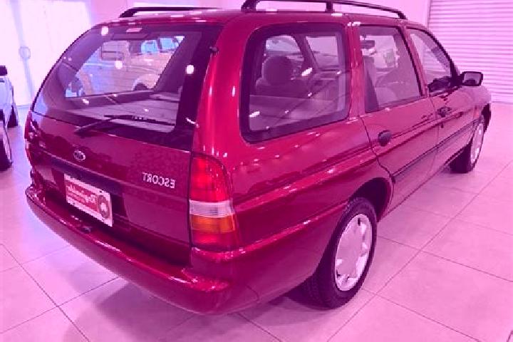 escort Nova Crixas
