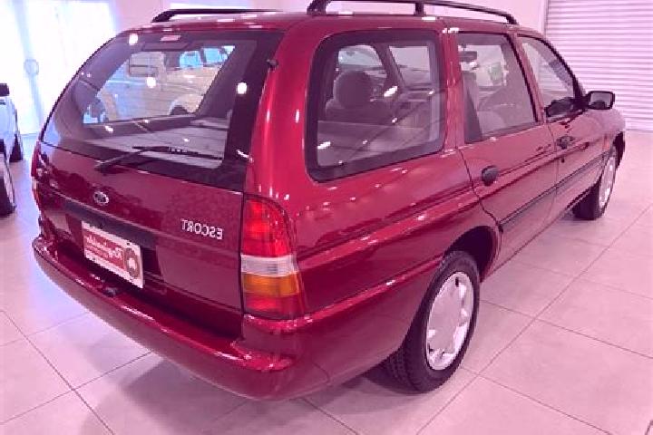 escort Nova Crnja