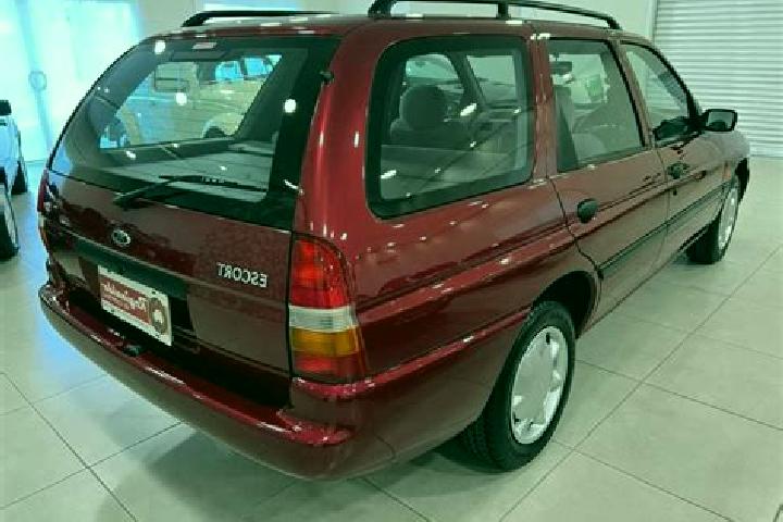 escort Nova Raca