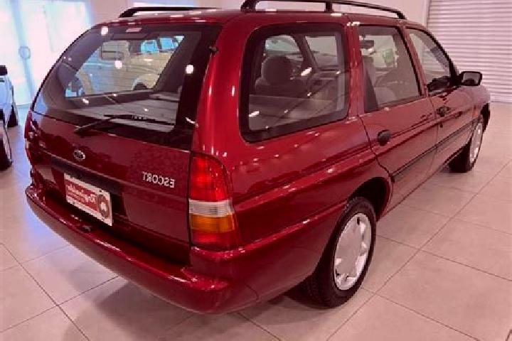 escort Nova Zhuchka