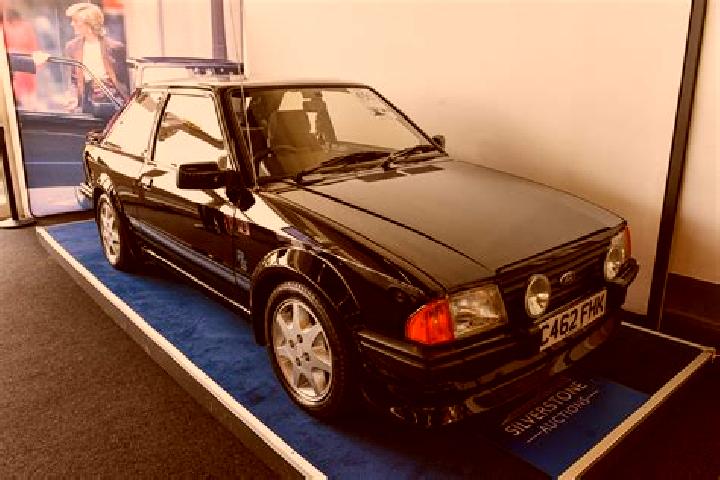 escort Novikovo