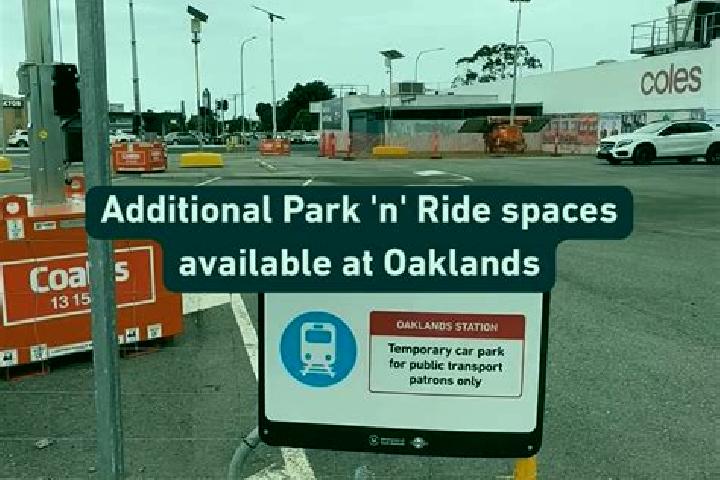 escort Oaklands Park