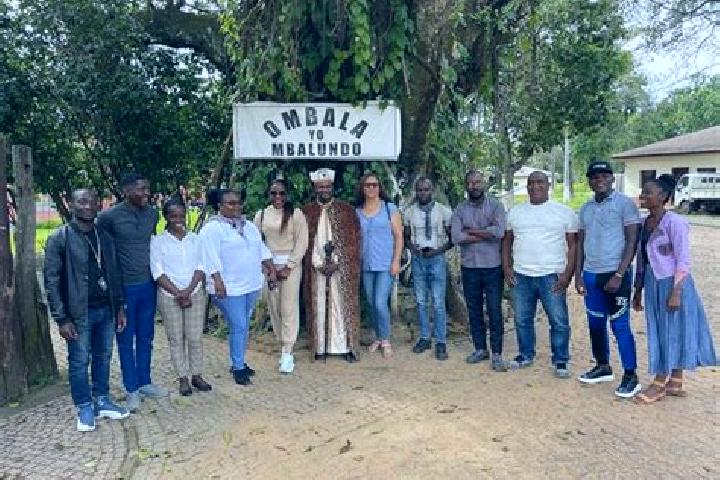 escort Ombala yo Mungu
