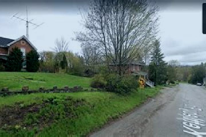 escort Ontario Village