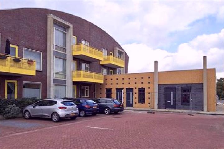 escort Oosterzee