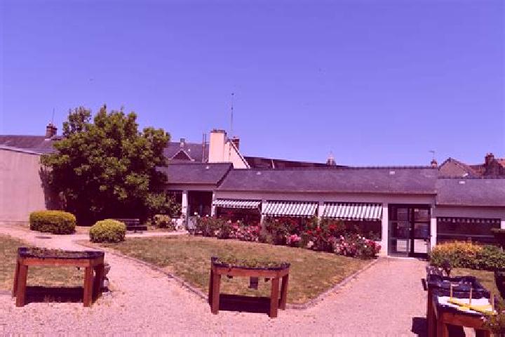 escort Oulchy-le-Chateau