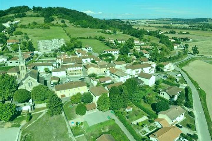 escort Oytier-Saint-Oblas