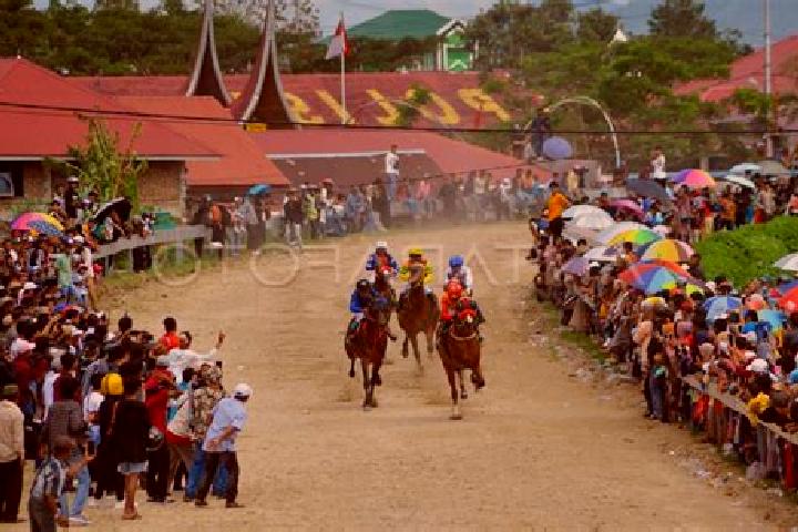 escort Padangpanjang