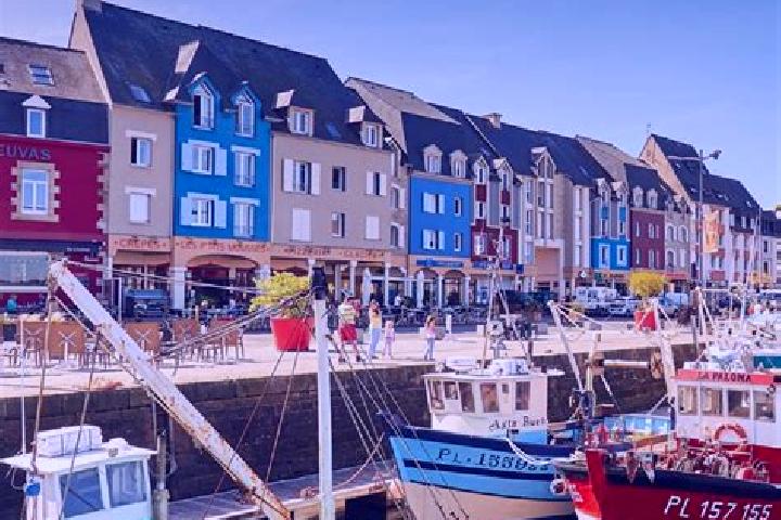 escort Paimpol