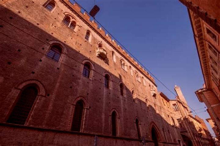 escort Palata Pepoli