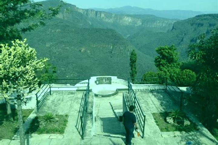 escort Paraje el Mirador