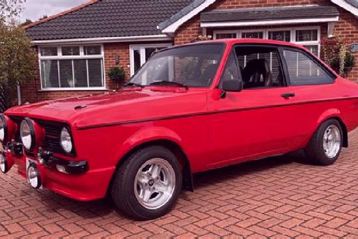 escort Pawitra