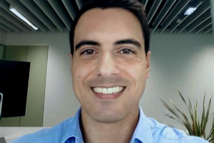 escort Pedro Amaro