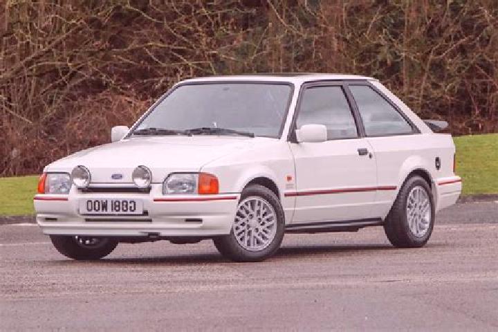 escort Petina