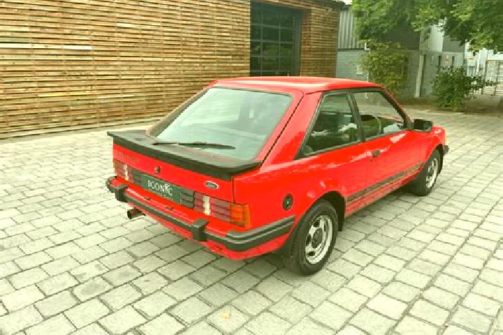 escort Petrikov