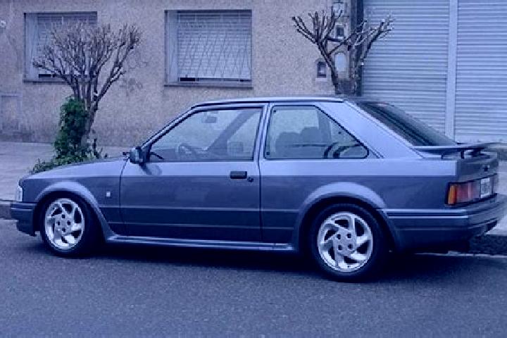 escort Peynier