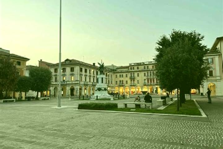 escort Piazza Caduti