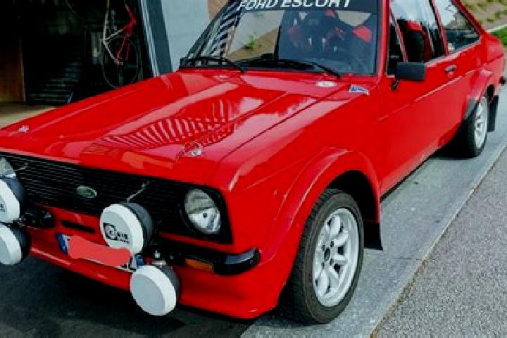 escort Pierre-de-Bresse