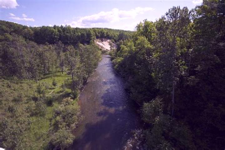 escort Pine River