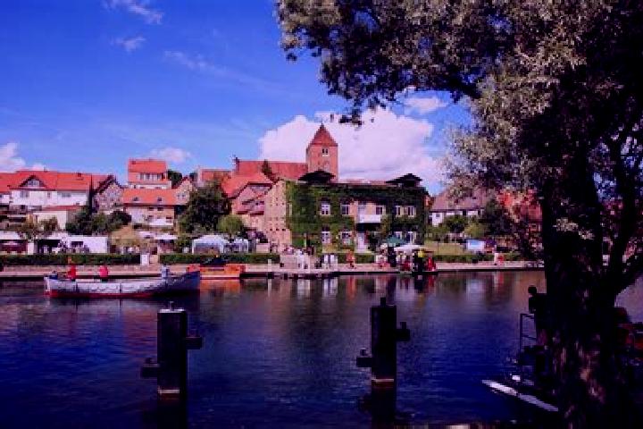 escort Plau am See
