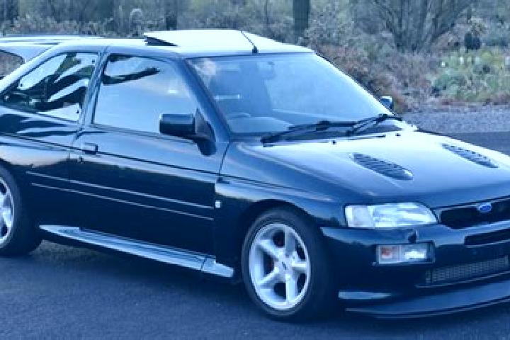 escort Ploudiry