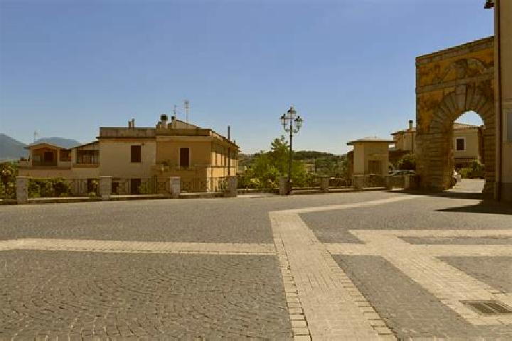 escort Poggio Nativo