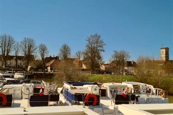 escort Pontailler-sur-Saone