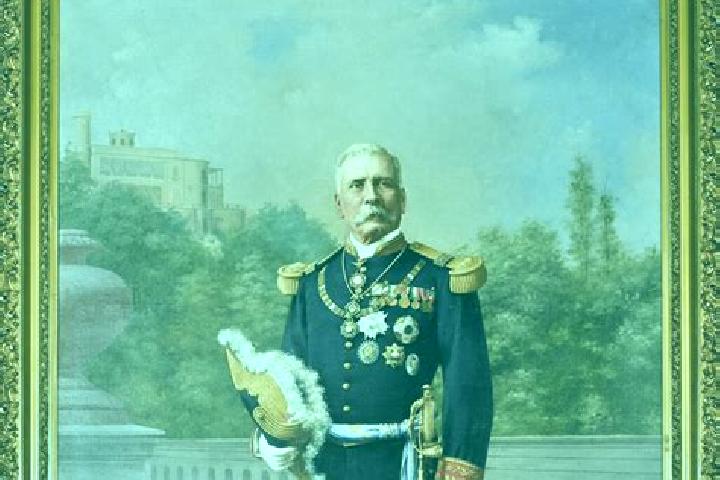 escort Porfirio Diaz