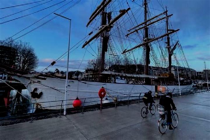 escort Port-aux-Francais
