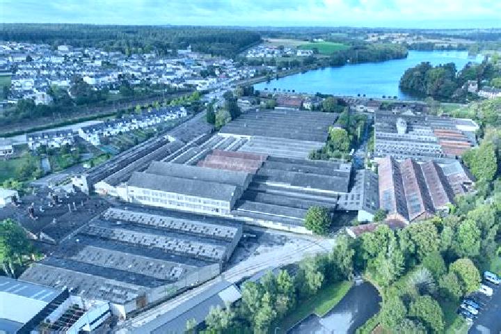 escort Port-Brillet