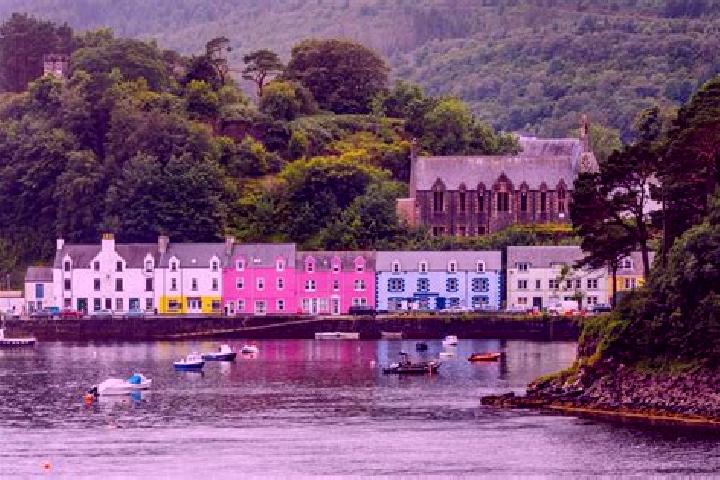 escort Portree