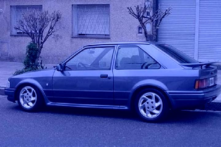 escort Pullenvale