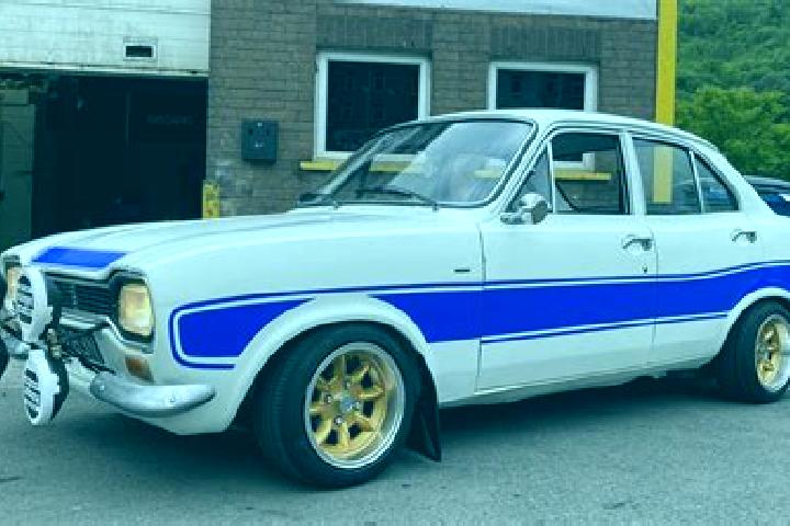 escort Puscine