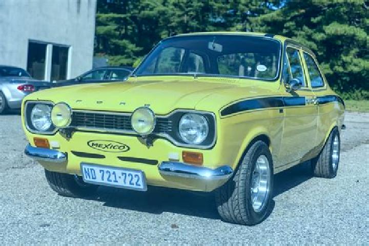 escort Raveau