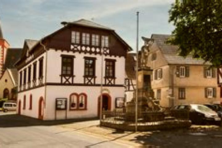 escort Reichelsheim