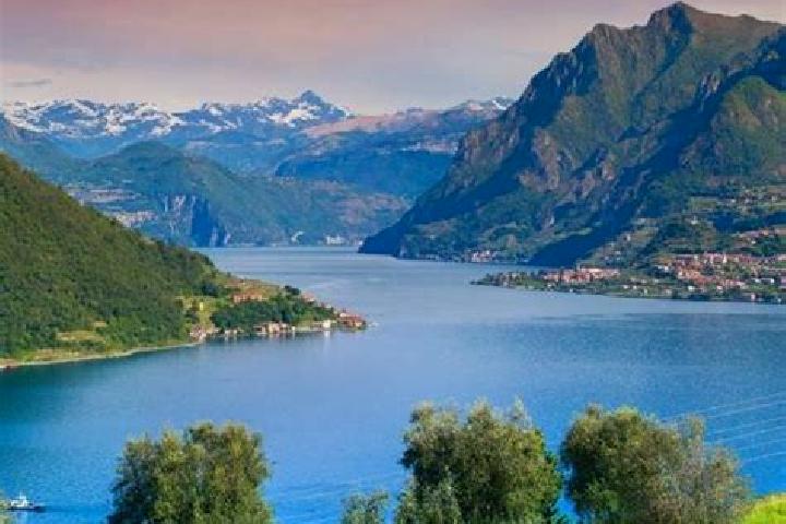 escort Riva di Solto