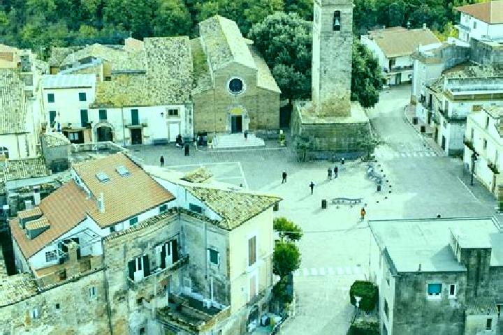 escort Rocca San Giovanni