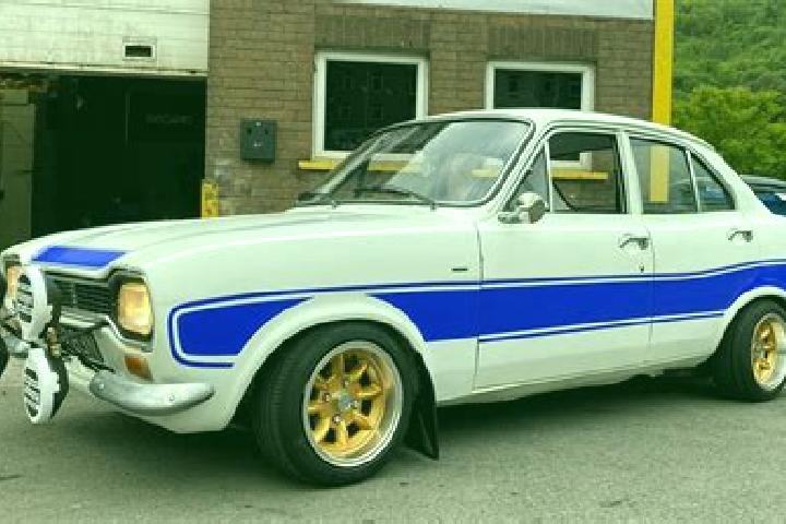 escort Roetha
