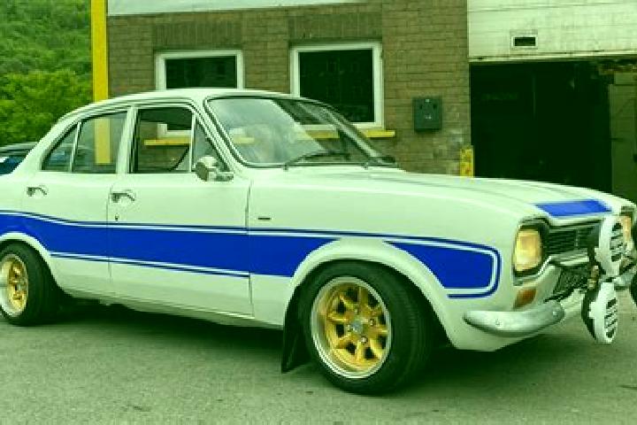 escort Rosehill