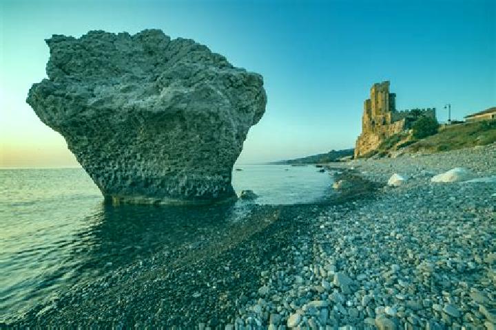 escort Roseto Capo Spulico
