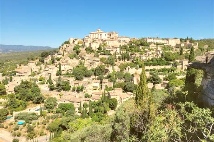 escort Roussillon