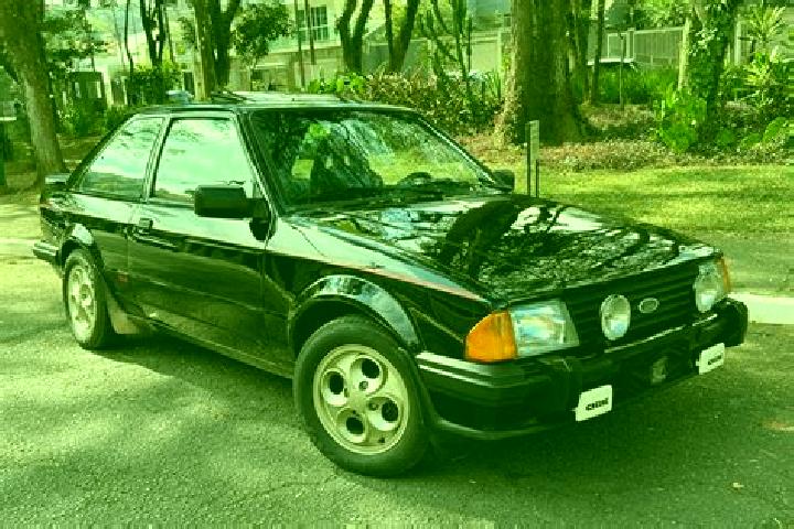 escort Roxborough