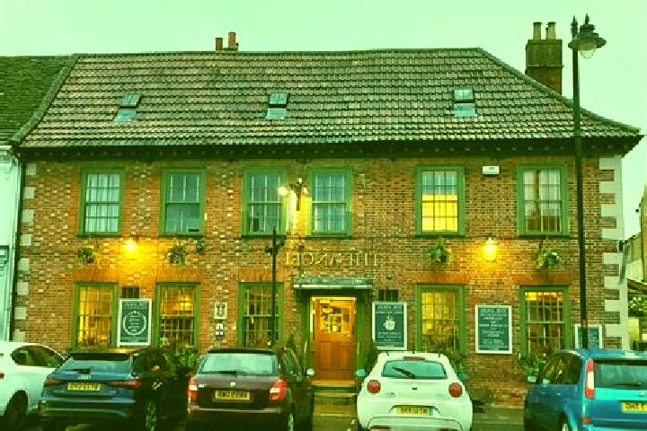 escort Royal Wootton Bassett