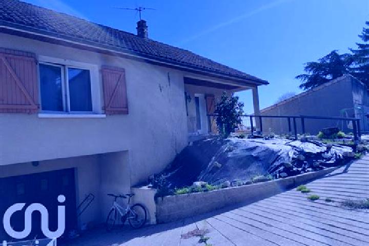 escort Ruelle-sur-Touvre