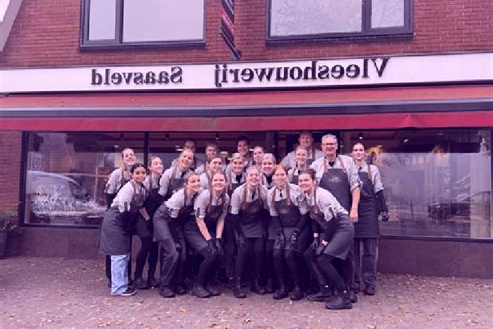 escort Saasveld