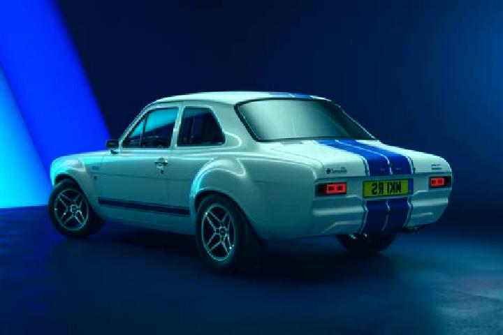 escort Sadahayu