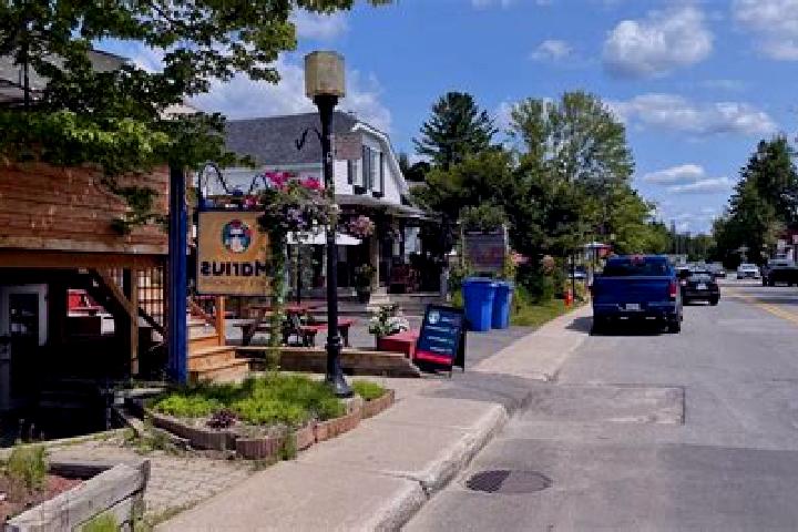 escort Saint-Donat-de-Montcalm