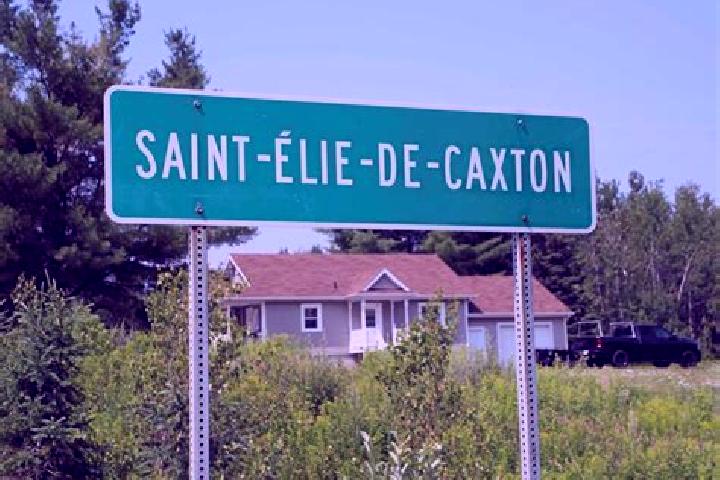 escort Saint-Elie-de-Caxton
